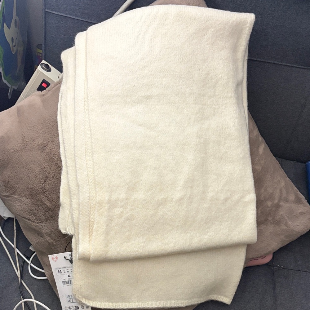 Zara Cream Scarf